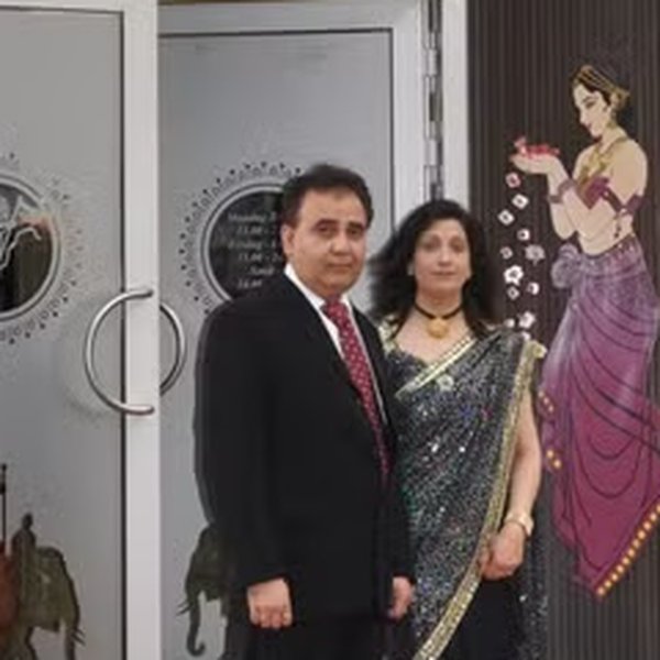 Shiv Kumar Sharma og Jiwan Sharma